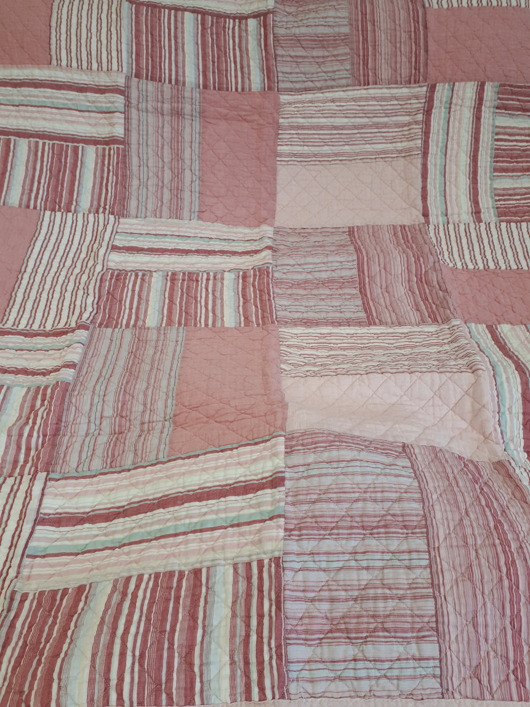 Maddison Pink Quilted throw